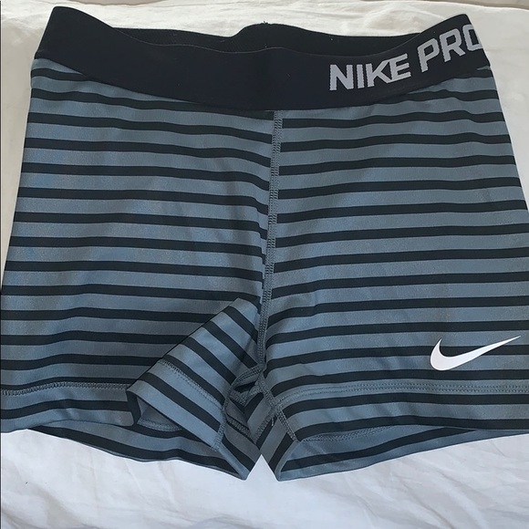 nike pro striped shorts